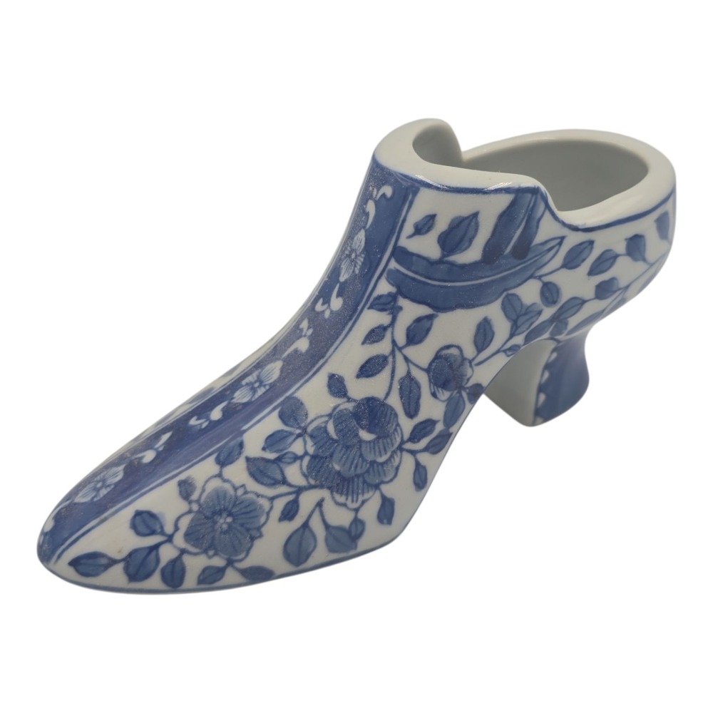 Blue & White Porcelain Shoe Figurine Canton Collection‎
